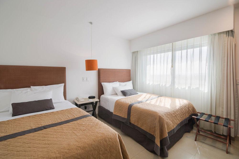 Hs Hotsson Smart Centro Max 5* León